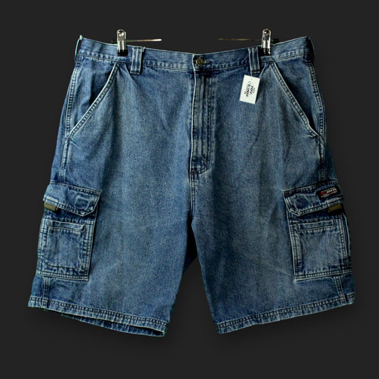 Wrangler Cargo Shorts (Size-W38)