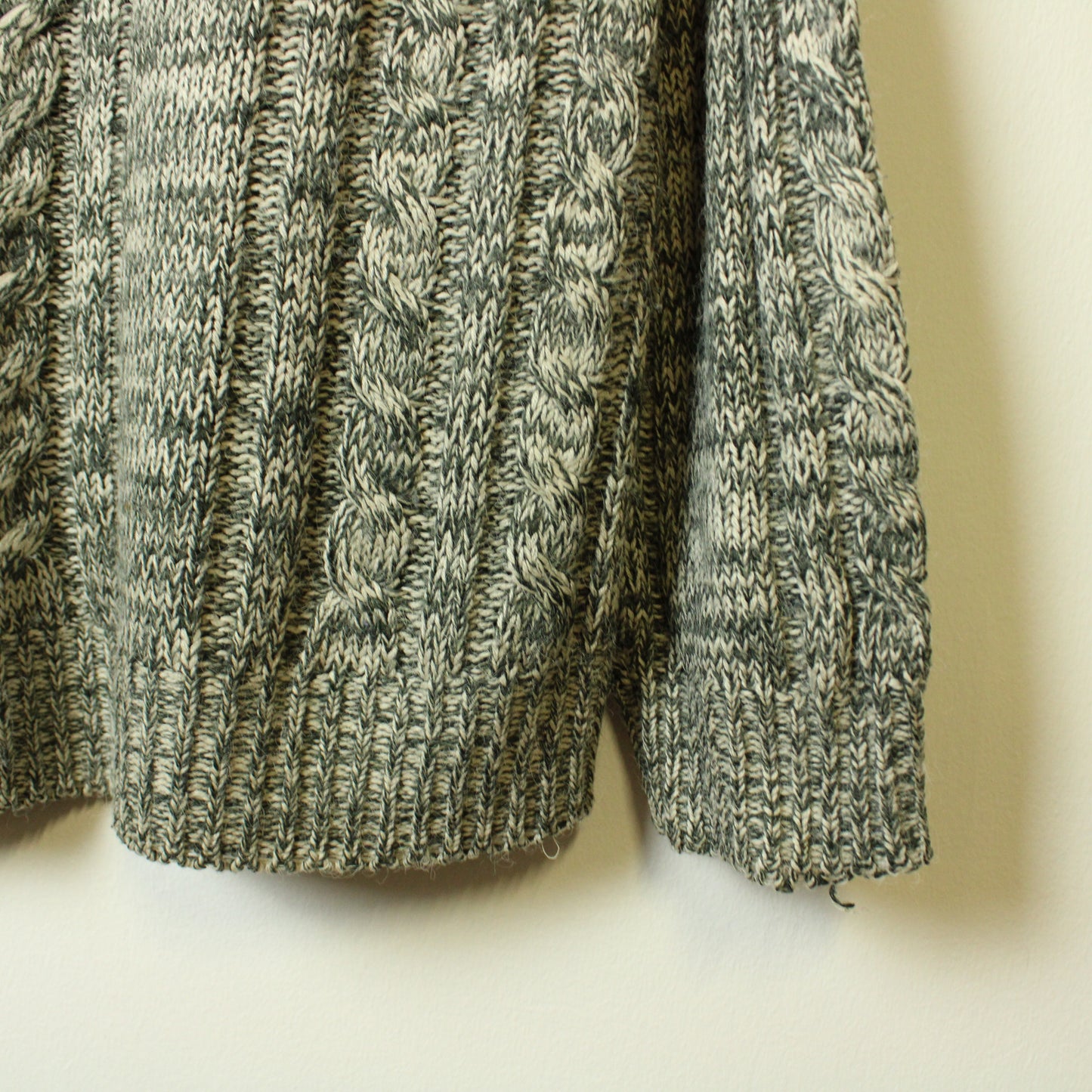 Vintage Knitted Sweater (Size-L)